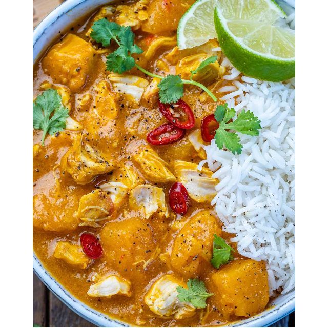 Pui cu sos curry si lapte de cocos cu orez basmati