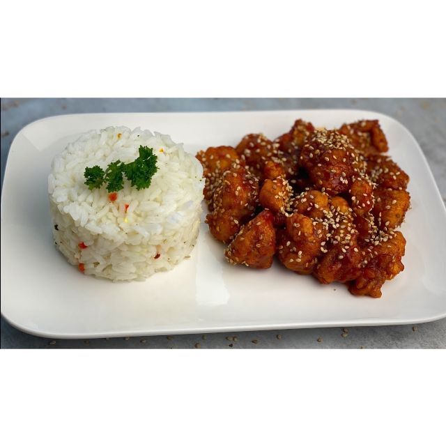 Pui shanghai cu orez cu legume si salata de varza
